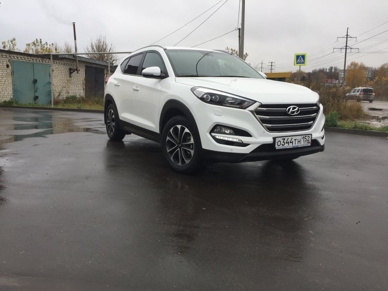 Hyundai Tucson белый