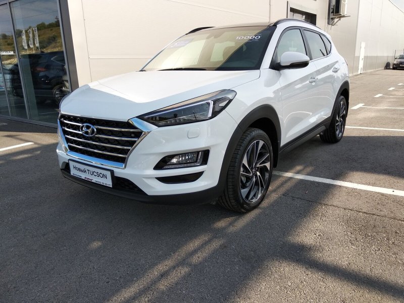 Hyundai Tucson белый