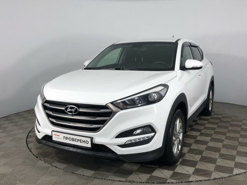 Почти белая Hyundai Tucson