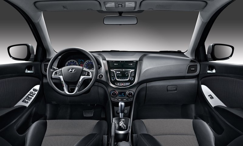 Hyundai Solaris 2014 Interior