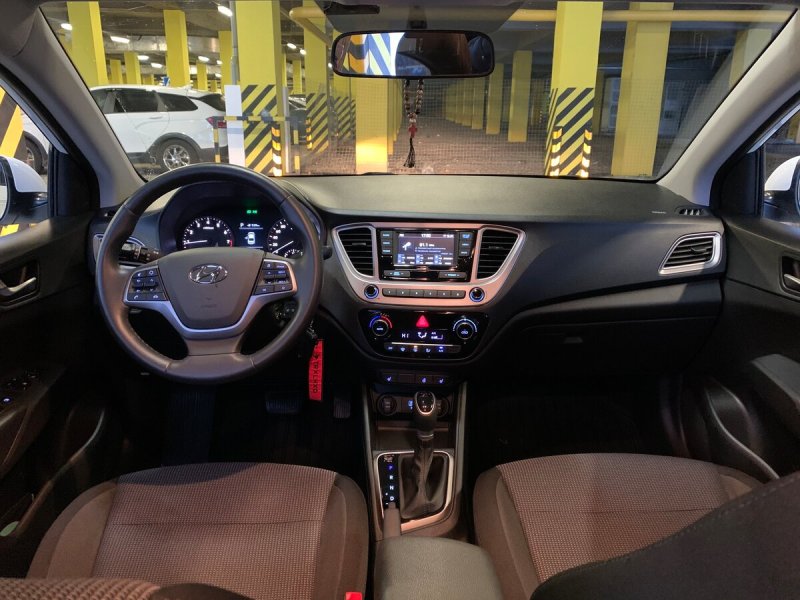 Hyundai Solaris 2019 салон