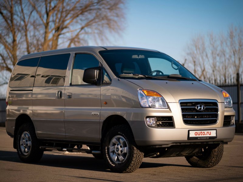 Hyundai Grand Starex 2.5 at