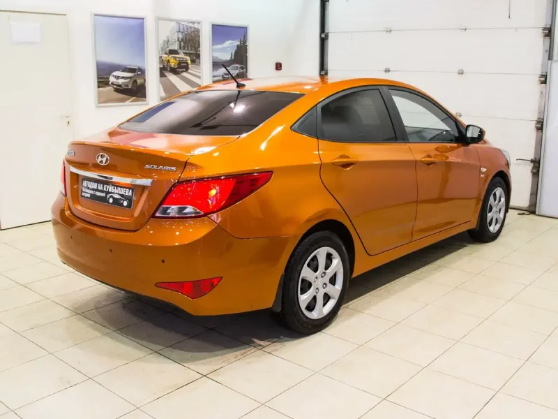 Hyundai Solaris в авито Санкт-Петербург