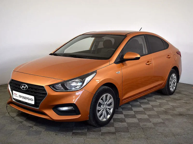 Hyundai Solaris 2017 оранжевый