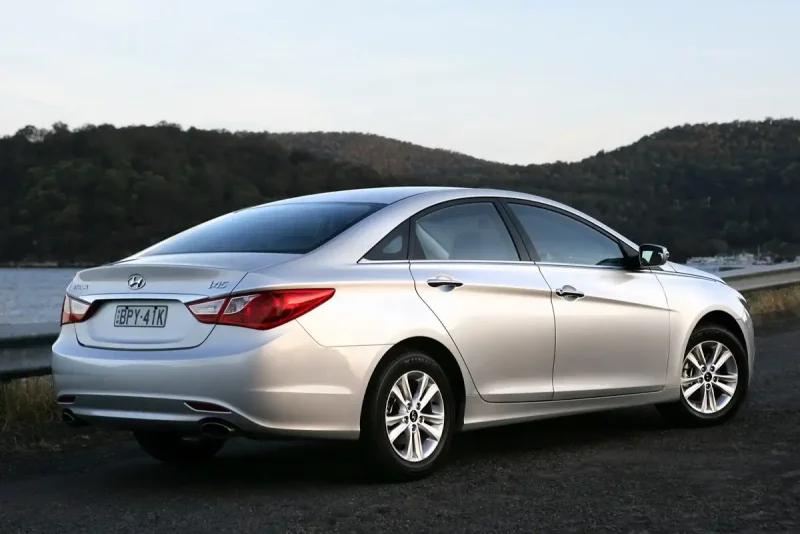 Hyundai Sonata i45