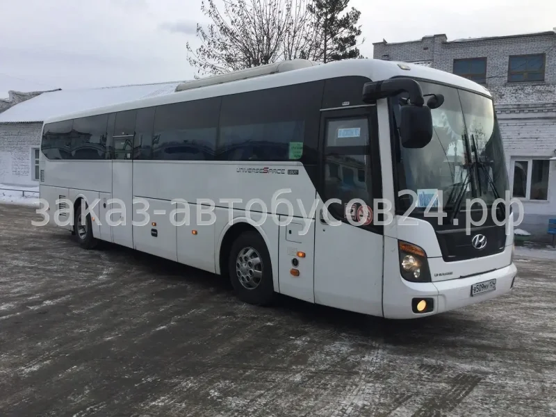 Hyundai Universe 2021