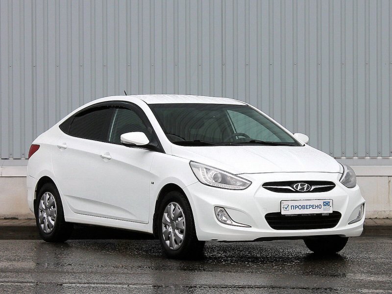Hyundai Solaris 2014 хэтчбек