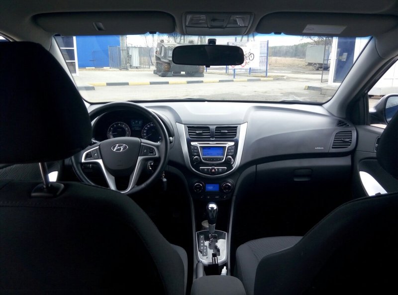 Hyundai Solaris 1