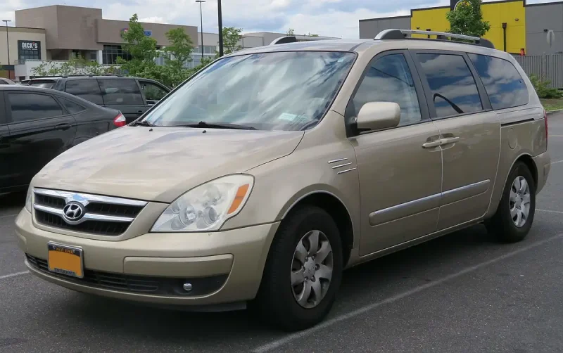 Hyundai Entourage 2009