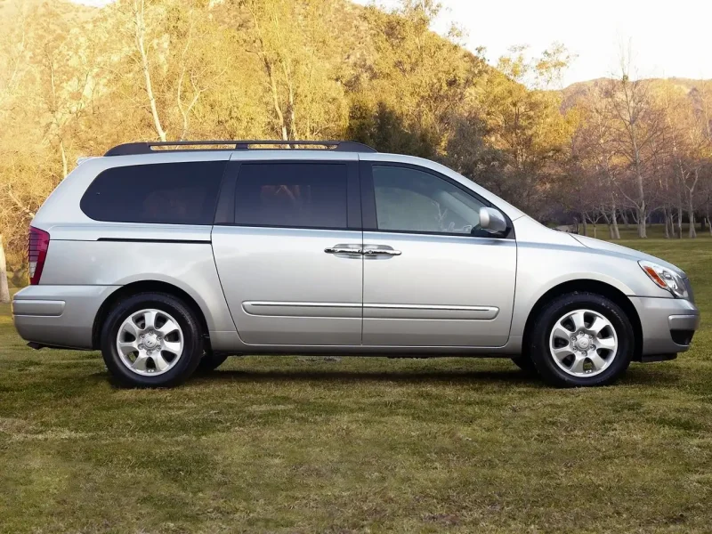 Hyundai Entourage 2007
