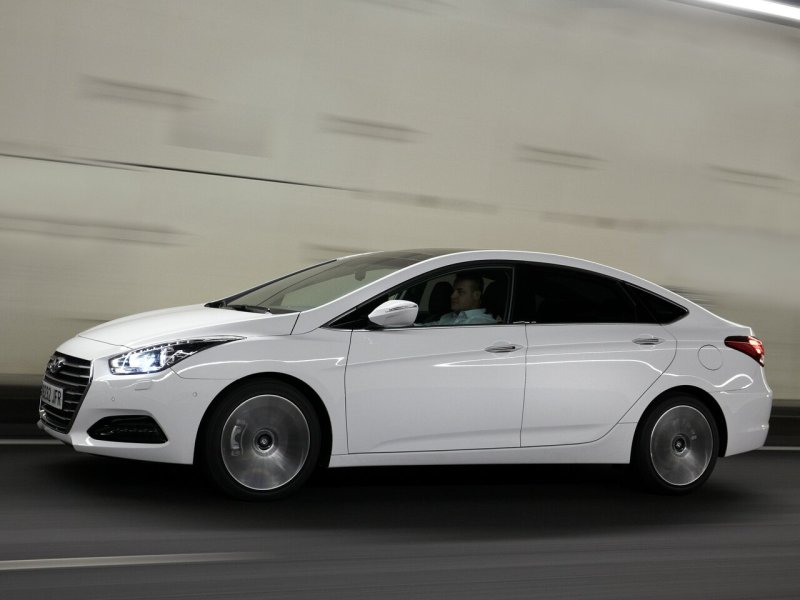 Hyundai i40 sedan