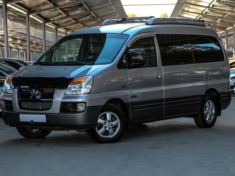 Hyundai Grand Starex 2009 8+1.