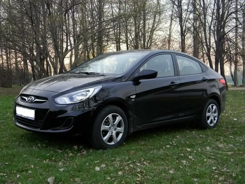 Hyundai Solaris черный