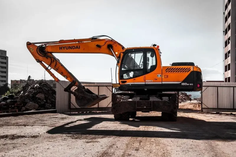Экскаватор Hyundai r180w-9s