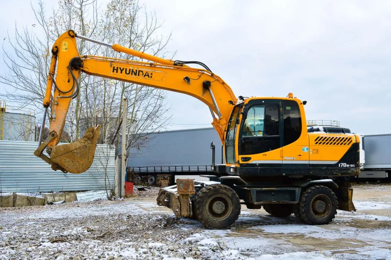 Колесный экскаватор Hyundai r170