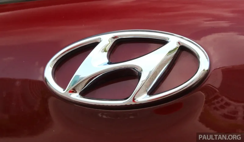 Hyundai ix35 значок машины