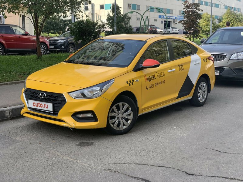 Hyundai Solaris taksi