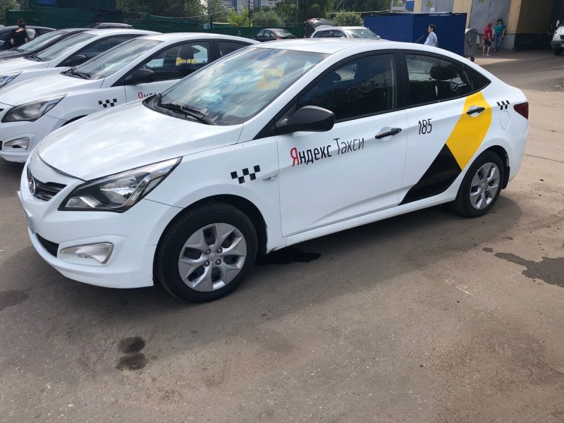 Hyundai Solaris 2021 такси
