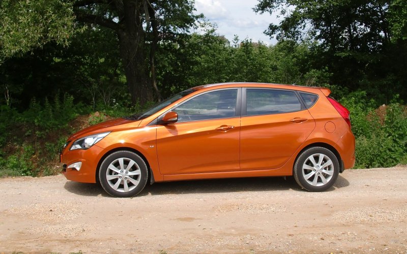 Hyundai Solaris 2014 хэтчбек