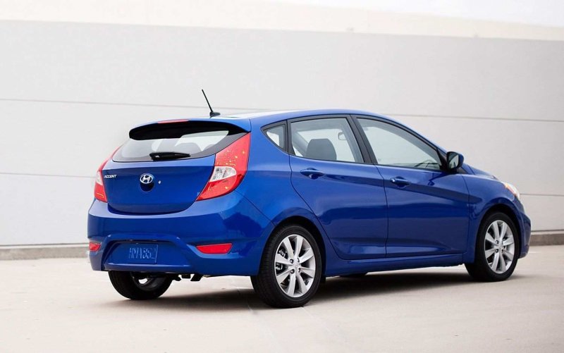 Hyundai Accent 2012 хэтчбек