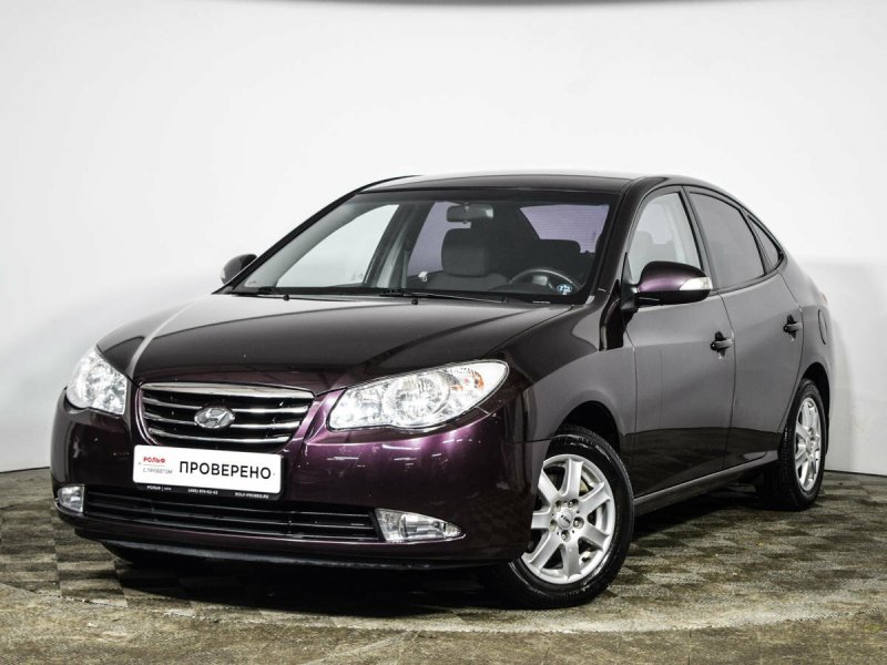 Hyundai Elantra 4