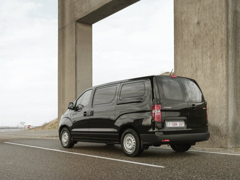 Hyundai h1 2021