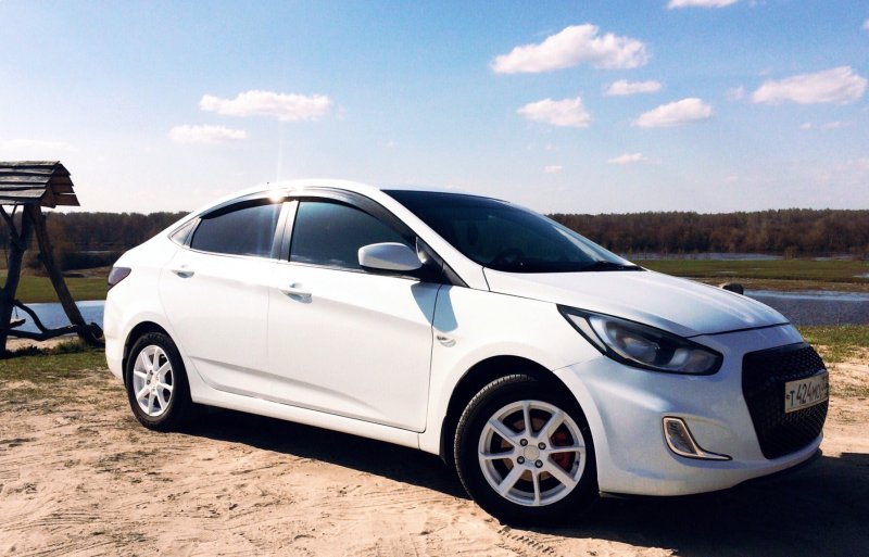 Hyundai Solaris 2013 белый