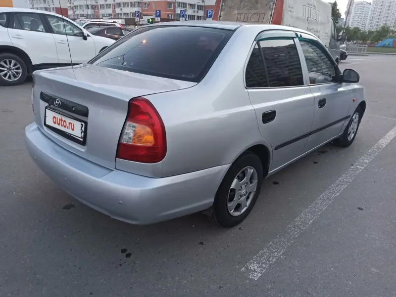 Hyundai Accent 2008 хэтчбек