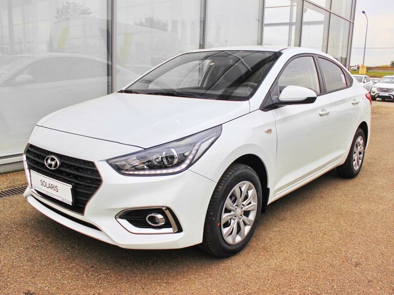 Hyundai Solaris II 2019 белый