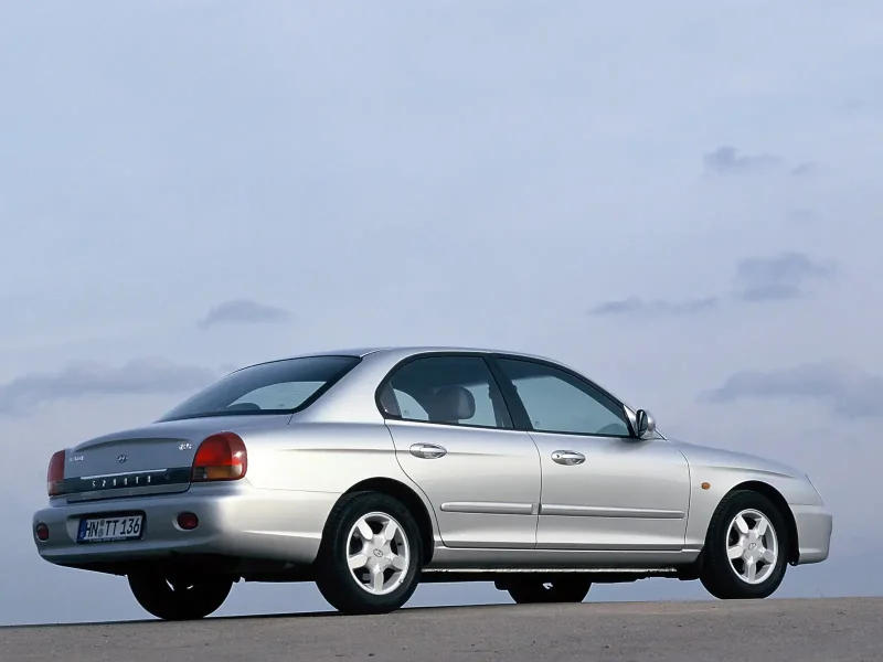Hyundai Sonata EF 1998