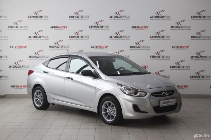 Слоан Hyundai Solaris 2013