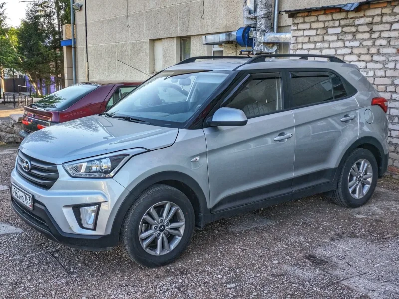 Hyundai Creta 2022 белая с рейлингами