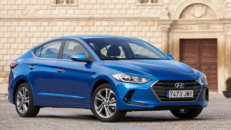 Hyundai Elantra 6