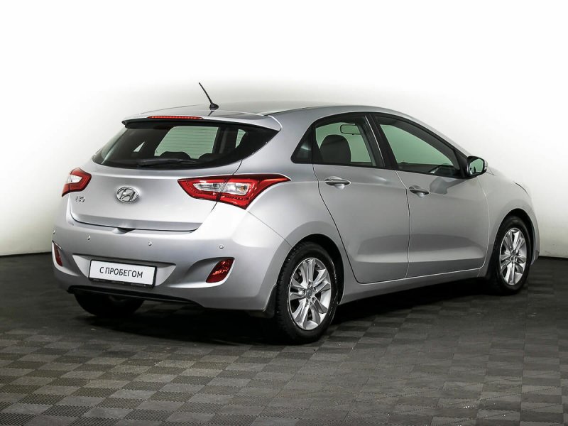 Hyundai i30 II