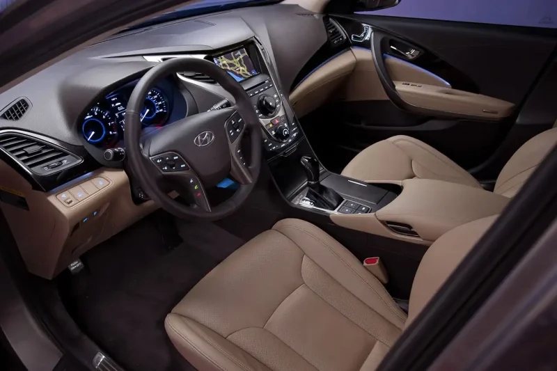 Hyundai Grandeur 2012 салон