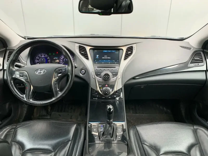 Hyundai Grandeur 2015 салон