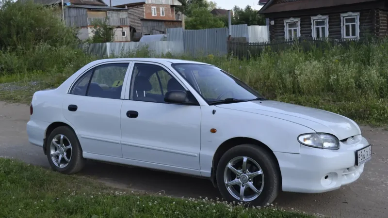 Hyundai Accent 1995 хэтчбек