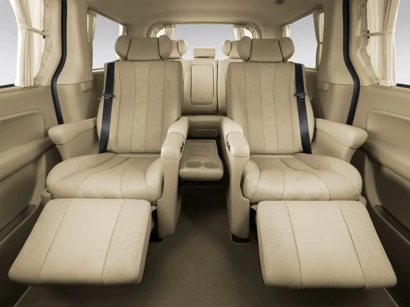 Hyundai Grand Starex Interior