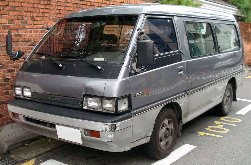 Hyundai Grace Grand Saloon