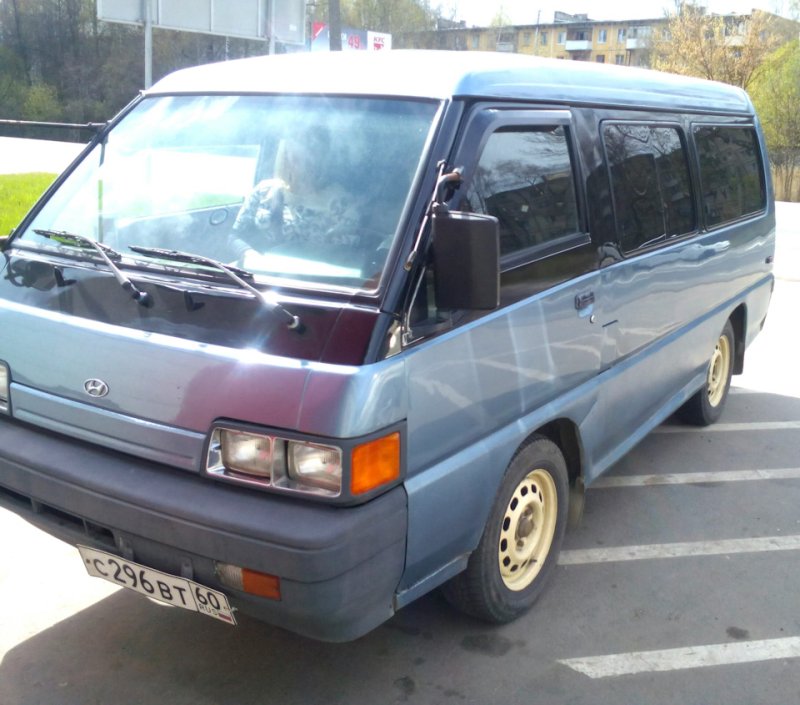 Hyundai Grace 2.5 МТ 1993