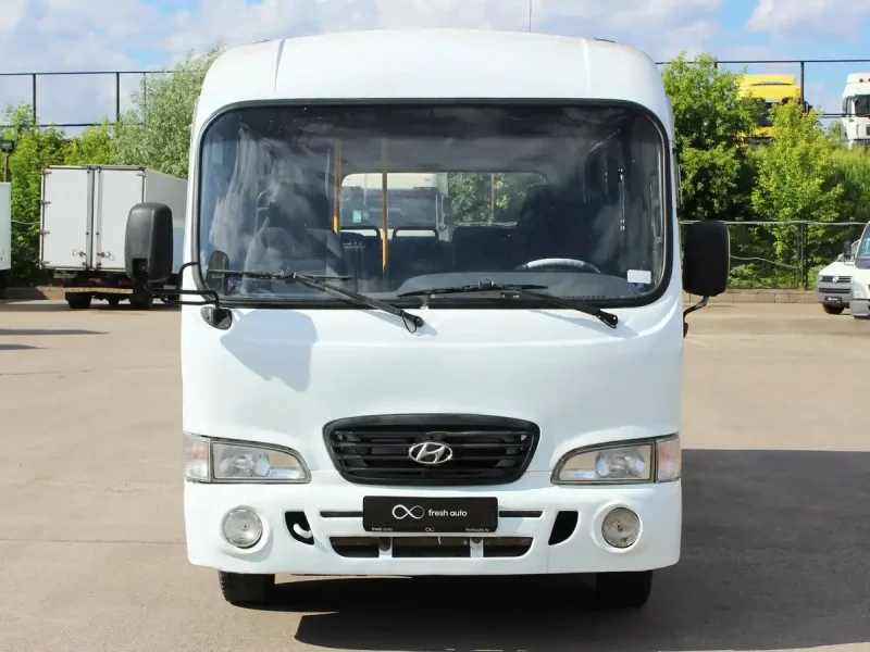 Hyundai County