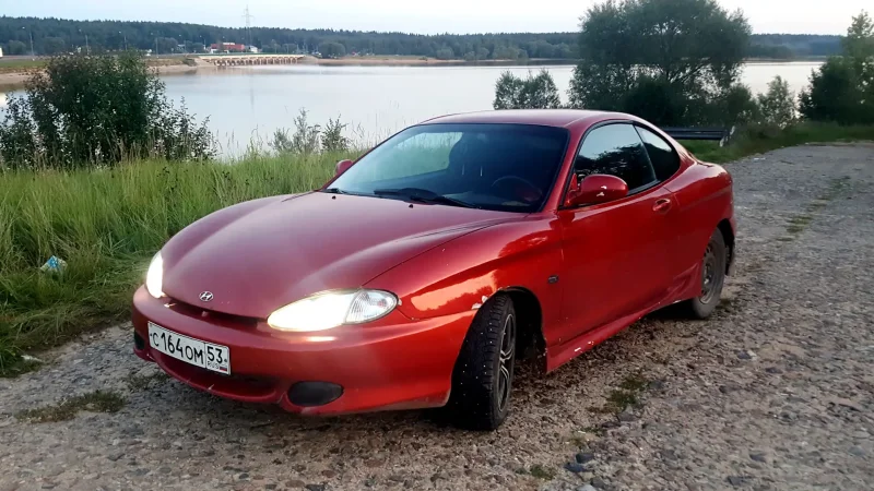 Hyundai Coupe 1.6 МТ, 2001,