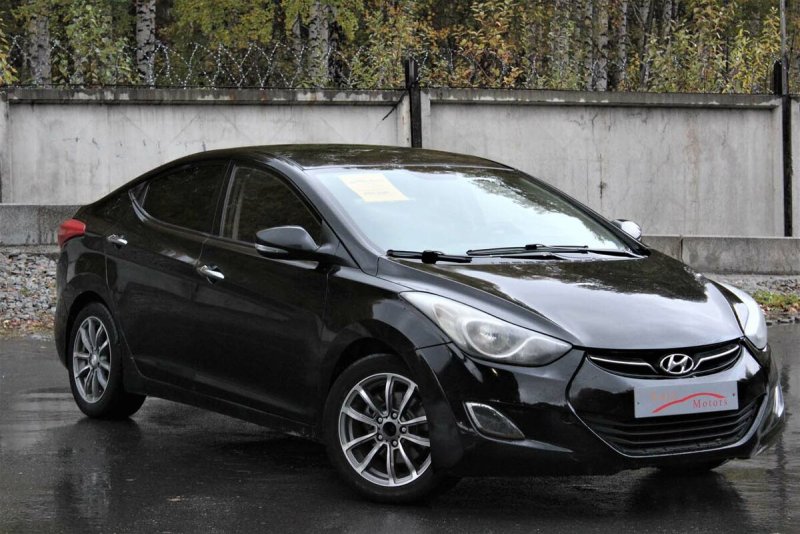 Hyundai Avante 2011 черный