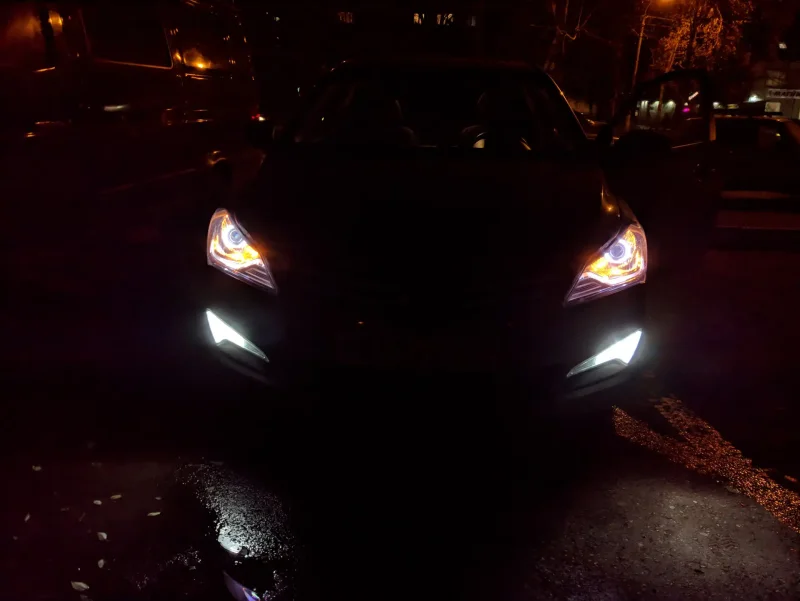 Hyundai Solaris 2015 ночью