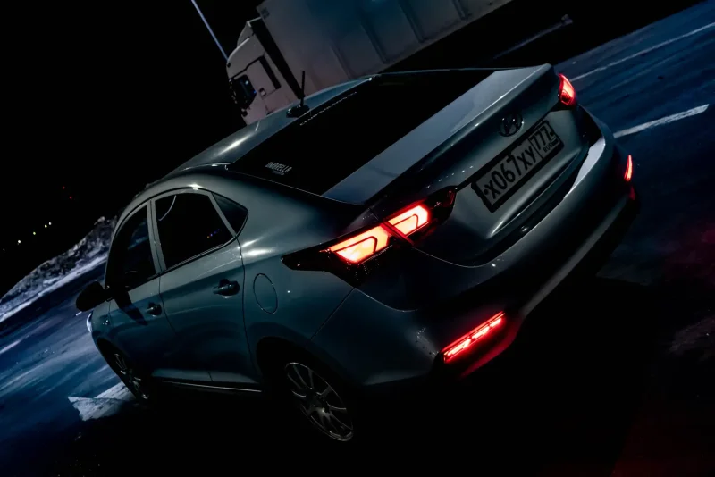 Hyundai Solaris 2020 ночью