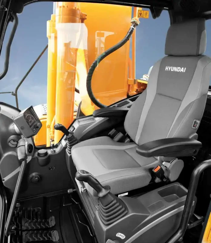 Кабина 'экскаватора Hyundai r220lc 9s