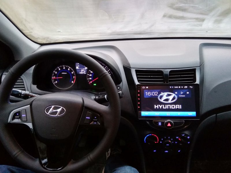 Hyundai Accent 2013