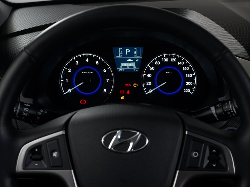 Hyundai Solaris 2017 торпеда
