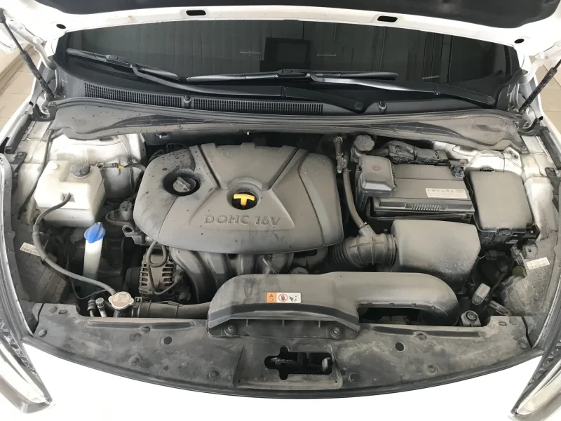 Моторный отсек Hyundai i40
