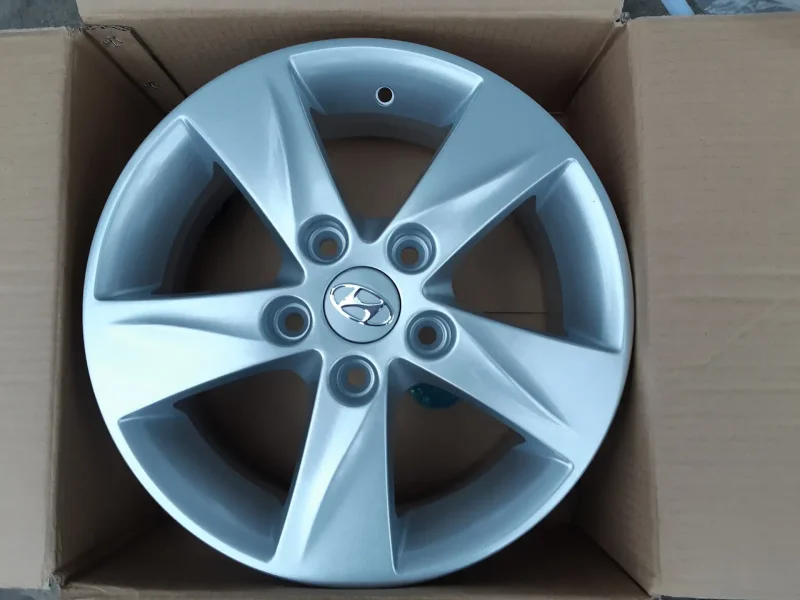 Литые диски r16 на Hyundai Solaris